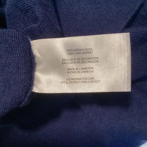 Banana Republic Blue Crew Neck Sweater - Picture 4 of 5